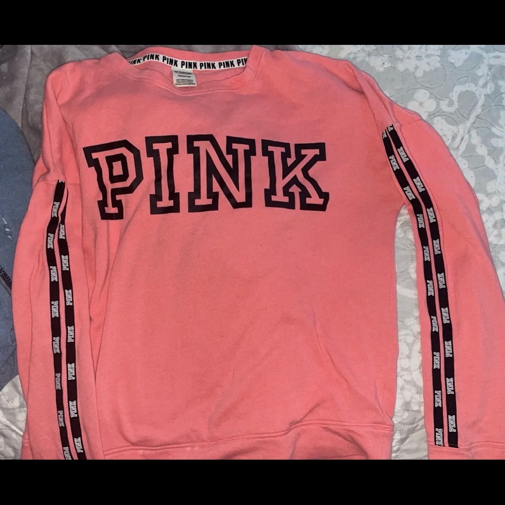 VS PINK Campus Size Small